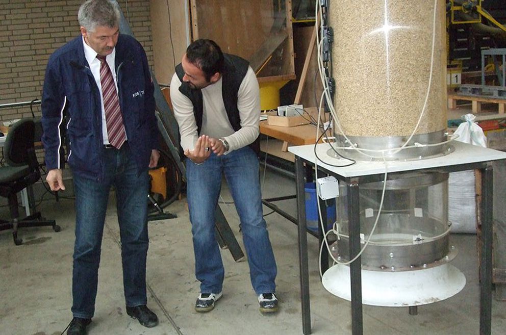 Recherche fondamentale pour le développement de prototype d’appareil de réfrigération des céréales 