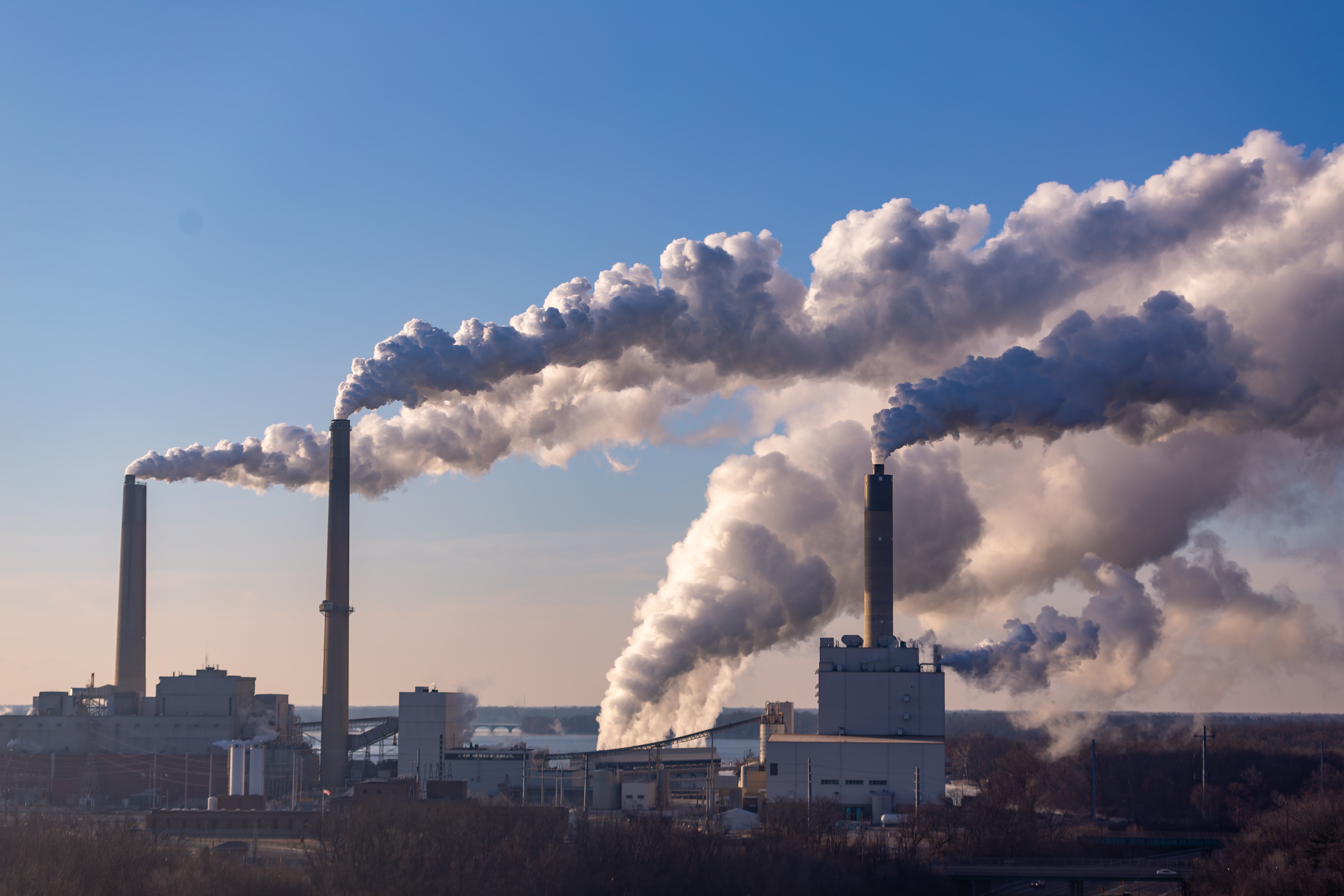 Air filtration units to avoid fine particulate pollution 